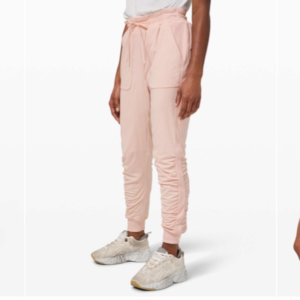 NWOT lululemon Beyond the studio jogger